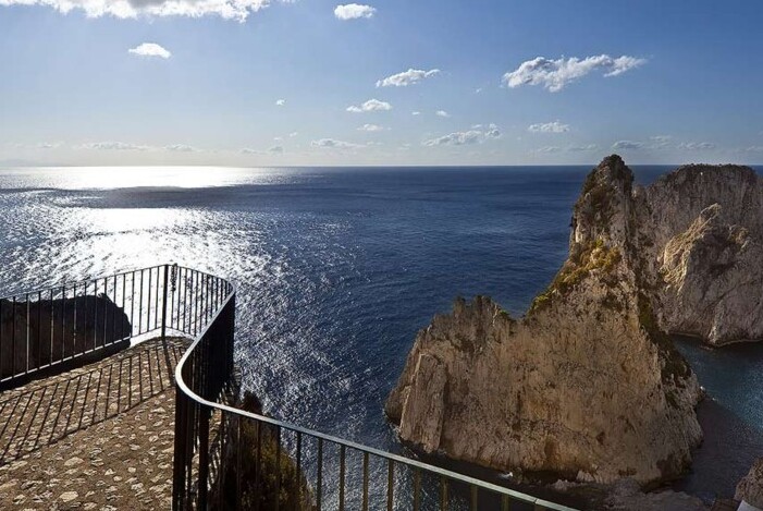 মহানবীর অবমাননা: ওরা যা করেছে আমরা যা করব - Capri | Secret World Trip Planner