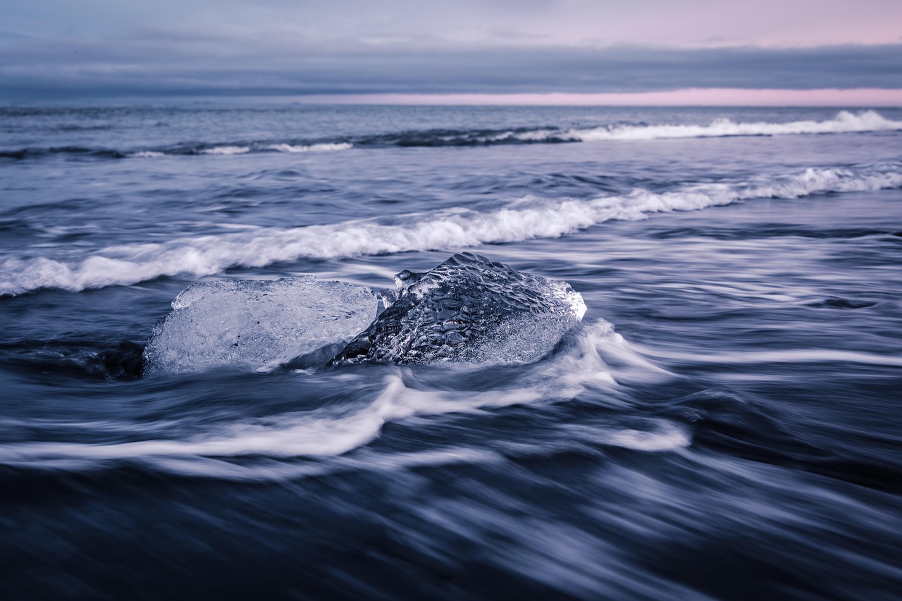 The incredible Diamons Beach in Iceland - Diamond Beach | Secret World Trip Planner