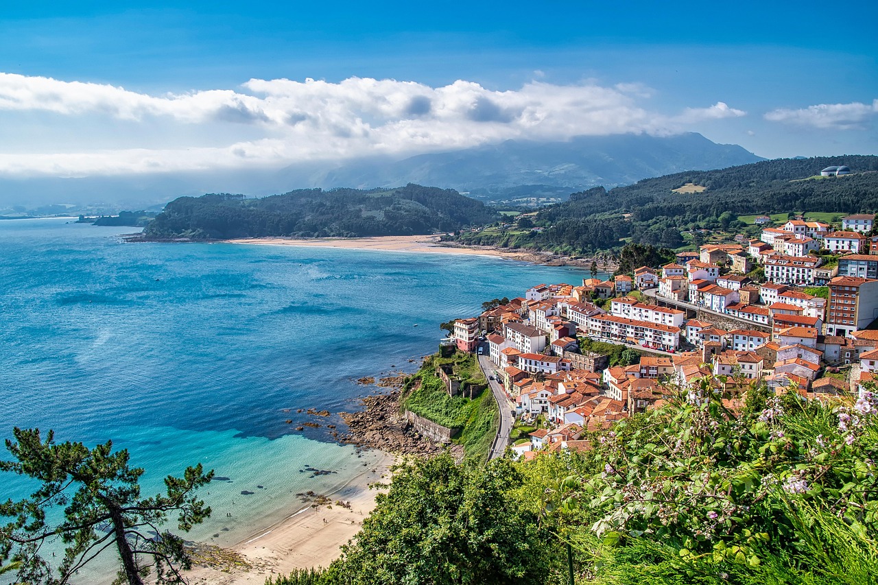 Asturias dishes: Fabada - Asturie | Secret World Trip Planner