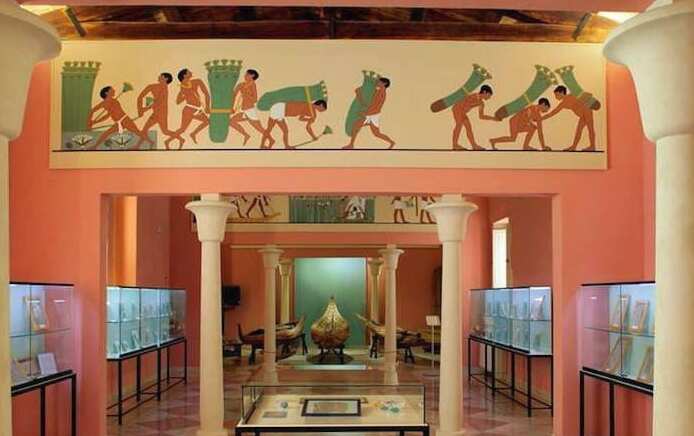 Ortigia.Museo del Papiro “Corrado Basile” — Siracusa