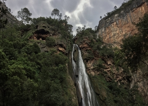 Cascades d'Akchour is a scenic set of waterfalls in Moroc — Dchar Taourarte