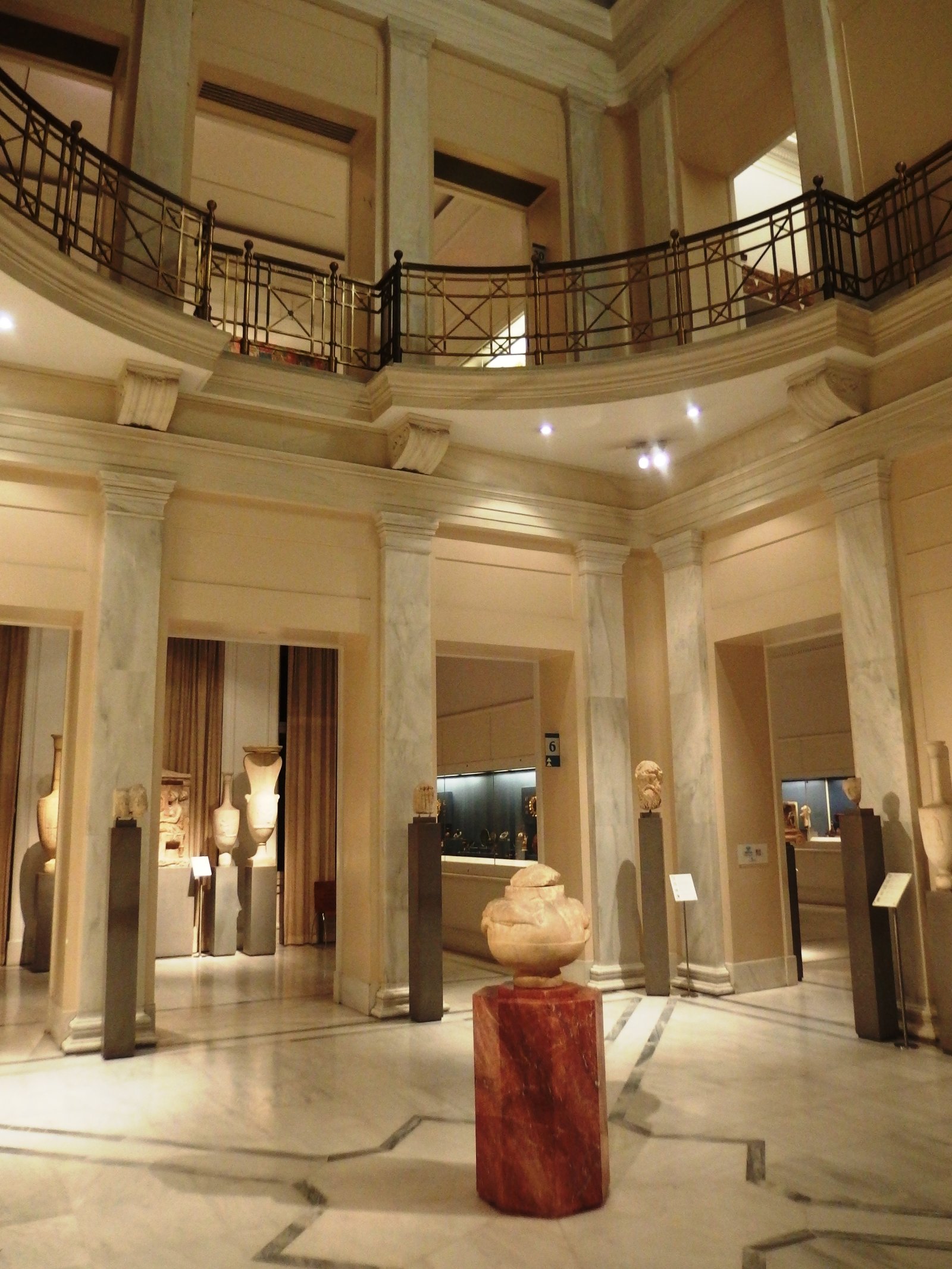 Mouseío Benaki (Benaki-Museum) - Athina | Secret World Trip Planner