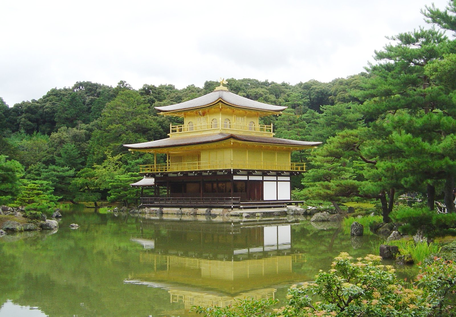 Kinkakuji is a Zen temple in northern Kyoto - Ky?to-shi | Secret World Trip Planner