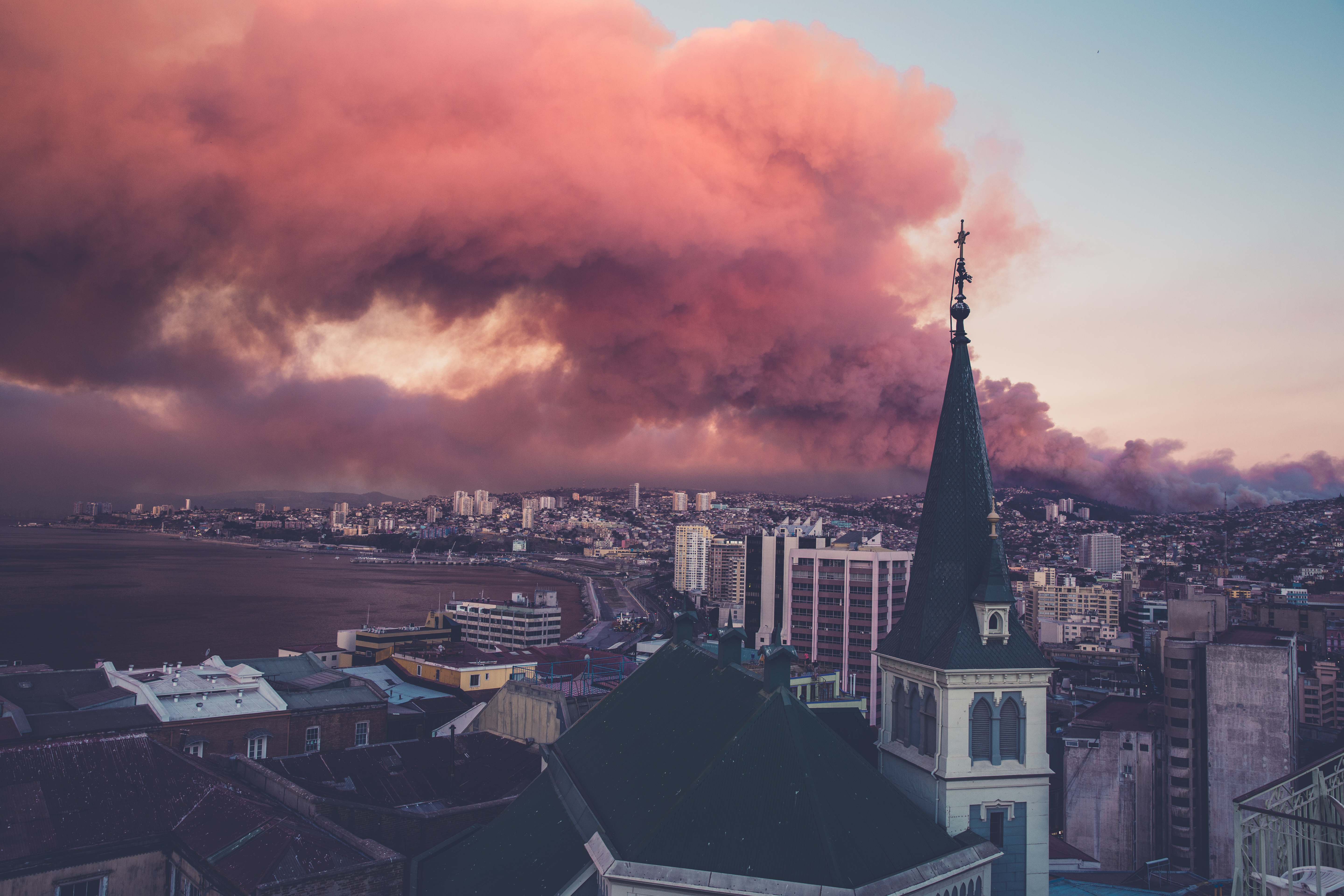 Chile | Mit einem Wort: Valparaíso ist bunt - Valparaíso | Secret World Trip Planner
