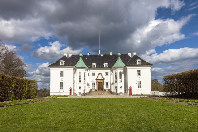 Marselisborg Slot und Frau Tilly — Aarhus