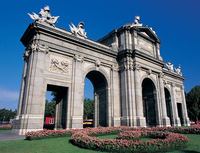 Puerta de Alcalá — Madrid