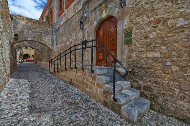Die Kahal-Schalom-Synagoge - Rodos | Secret World Trip Planner