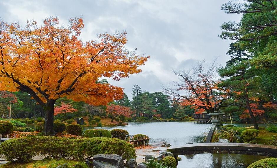 Kenrokuen:one of Japan's most beautiful landscape gardens — Kanazawa