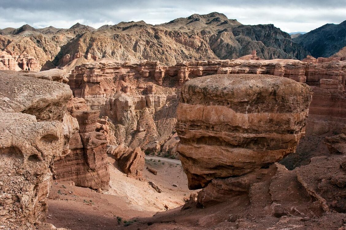 Charyn Canyon (Sharyn Canyon) a unique natural monument