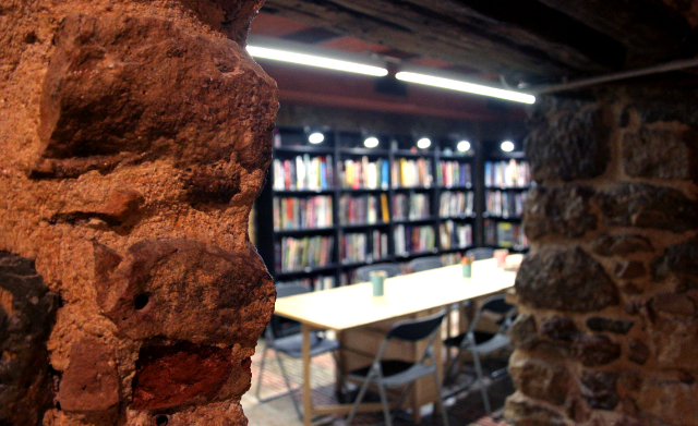 La biblioteca del fumetto di Atene - Athina | Secret World Trip Planner
