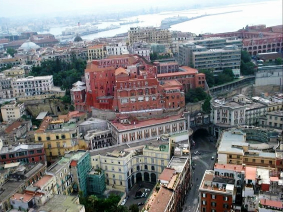 Ваеннае вучылішча «Нунцыатэла - Napoli | Secret World Trip Planner