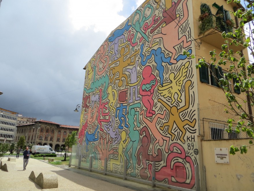 Tuttomondo et vægmaleri af Keith Haring - Pisa | Secret World Trip Planner