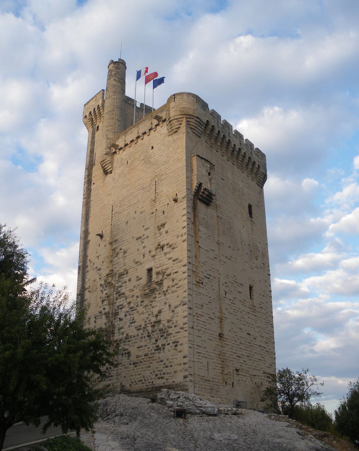 Torre Philippe-le-Bel - Villeneuve-lès-Avignon | Secret World Trip Planner
