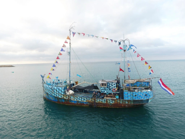 Kulturzentrum Buque Azart - Manta | Secret World Trip Planner