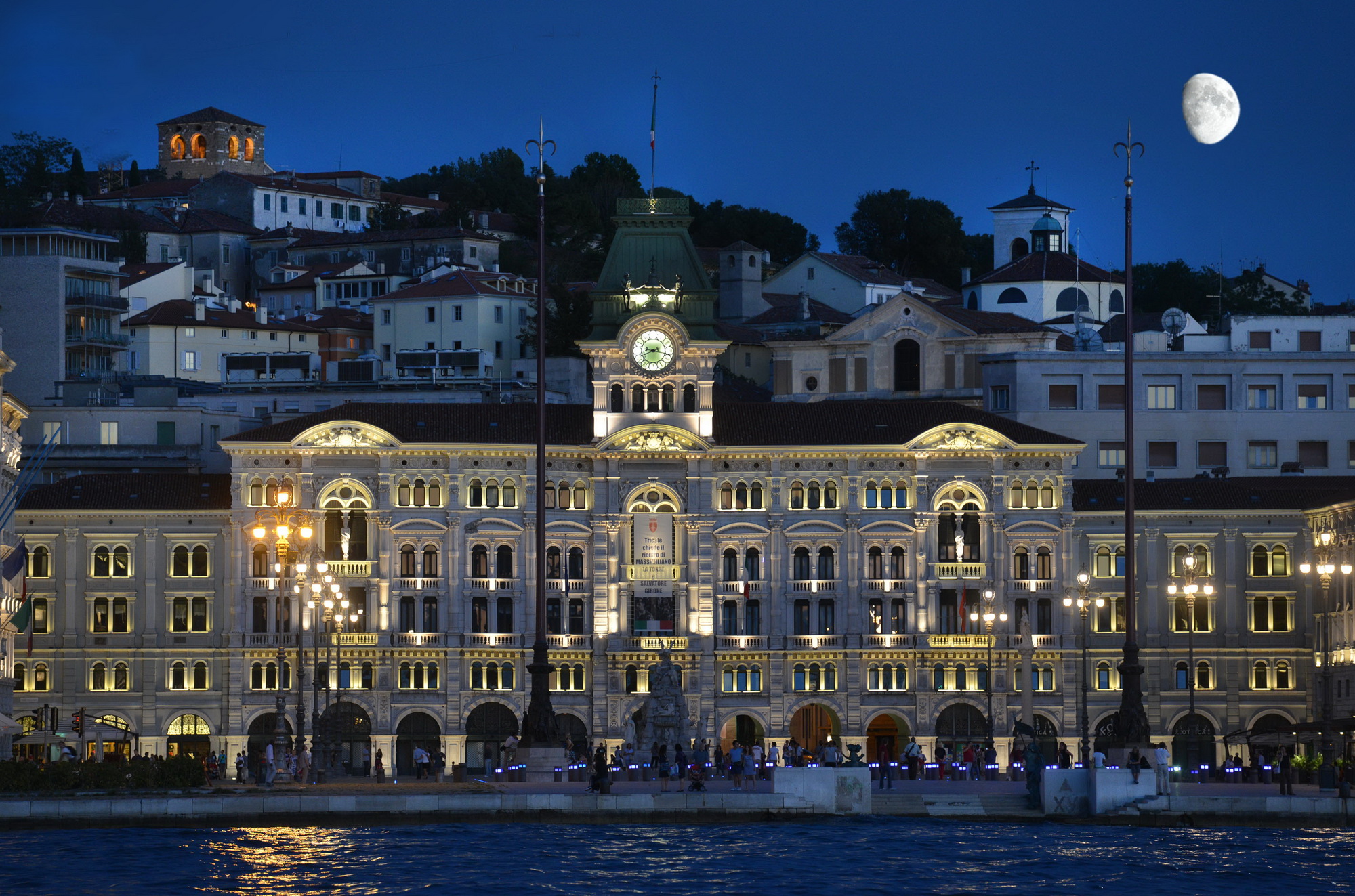Piazza Unità d'Italia - Trieste | Secret World Trip Planner