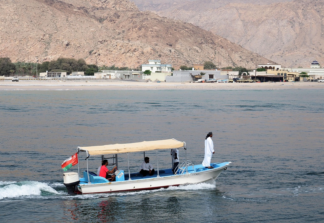 Viele Menschen vermissen die Halbinsel Musandam auf ihrer Oman-Reise, weil sie aufgrund der unterschiedlichen - governatorato di Musandam | Secret World Trip Planner