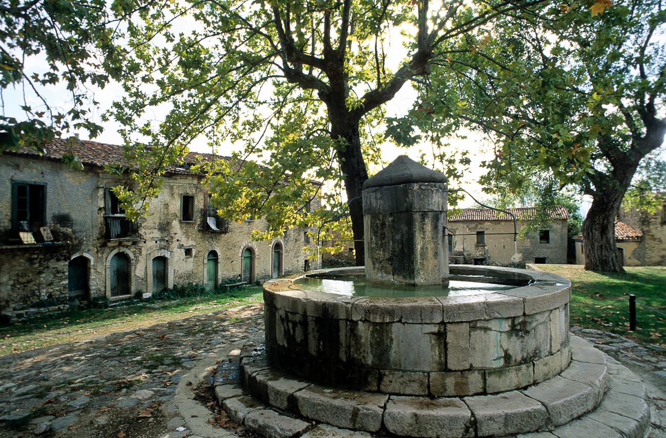 Oude Roscigno de Pompeii van de 900 - Roscigno Vecchio | Secret World Trip Planner
