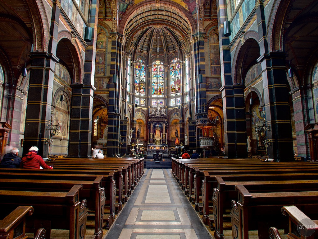 Basilica di San Nicola - Amsterdam | Secret World Trip Planner