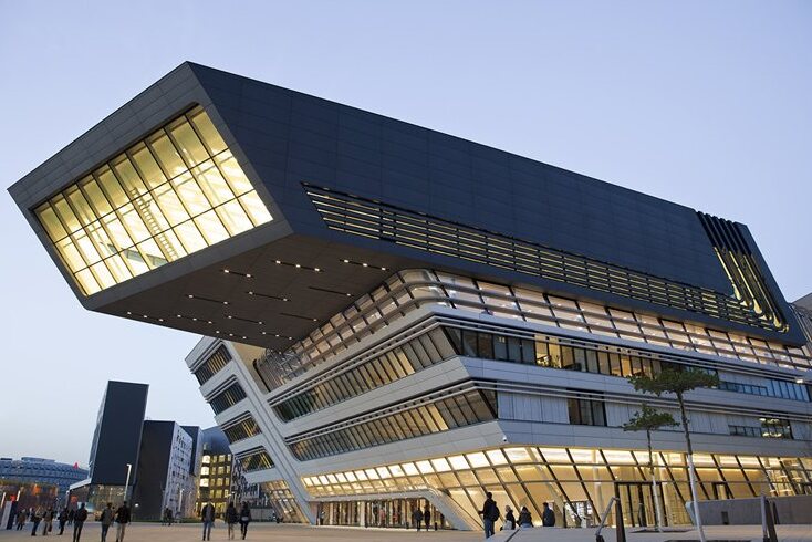 Zaha Hadid und die Wiener Bibliothek - Wien | Secret World Trip Planner