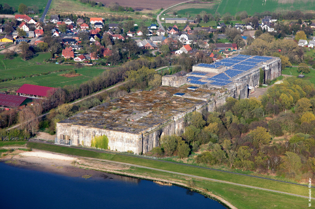 Memorial Bunker Valentin — Bremen