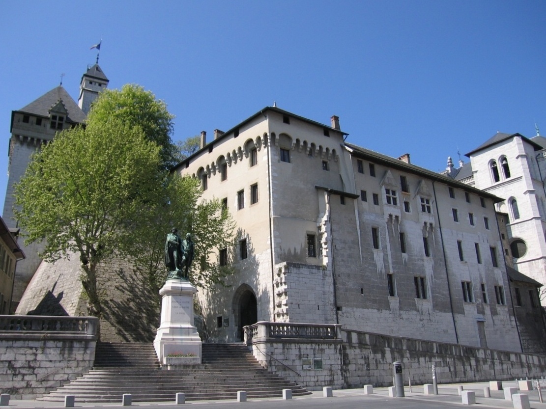 Chambéry, a touch of Italy in France — Chambéry