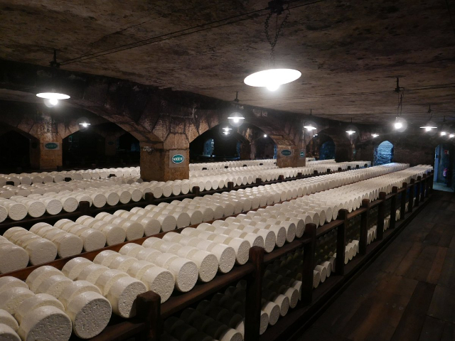 die Höhlen des Roquefort-Käses - Roquefort-sur-Soulzon | Secret World Trip Planner