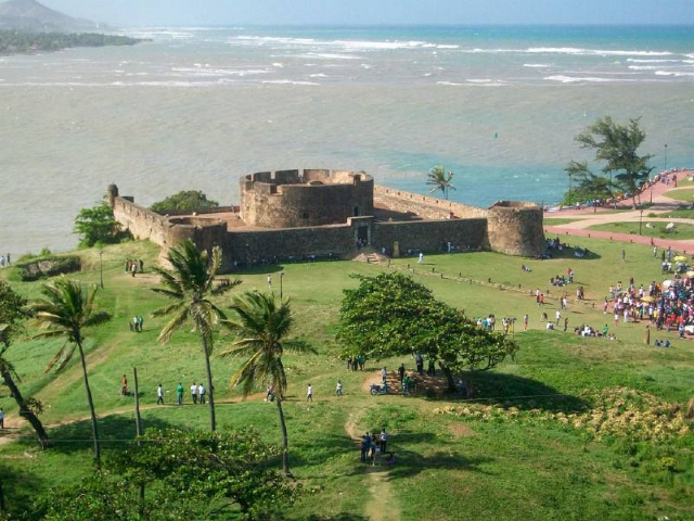 Die Festung von San Felipe - Puerto Plata | Secret World Trip Planner