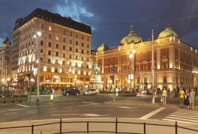 Belgrad | Platz der Republik: Das Herz der Stadt — Beograd