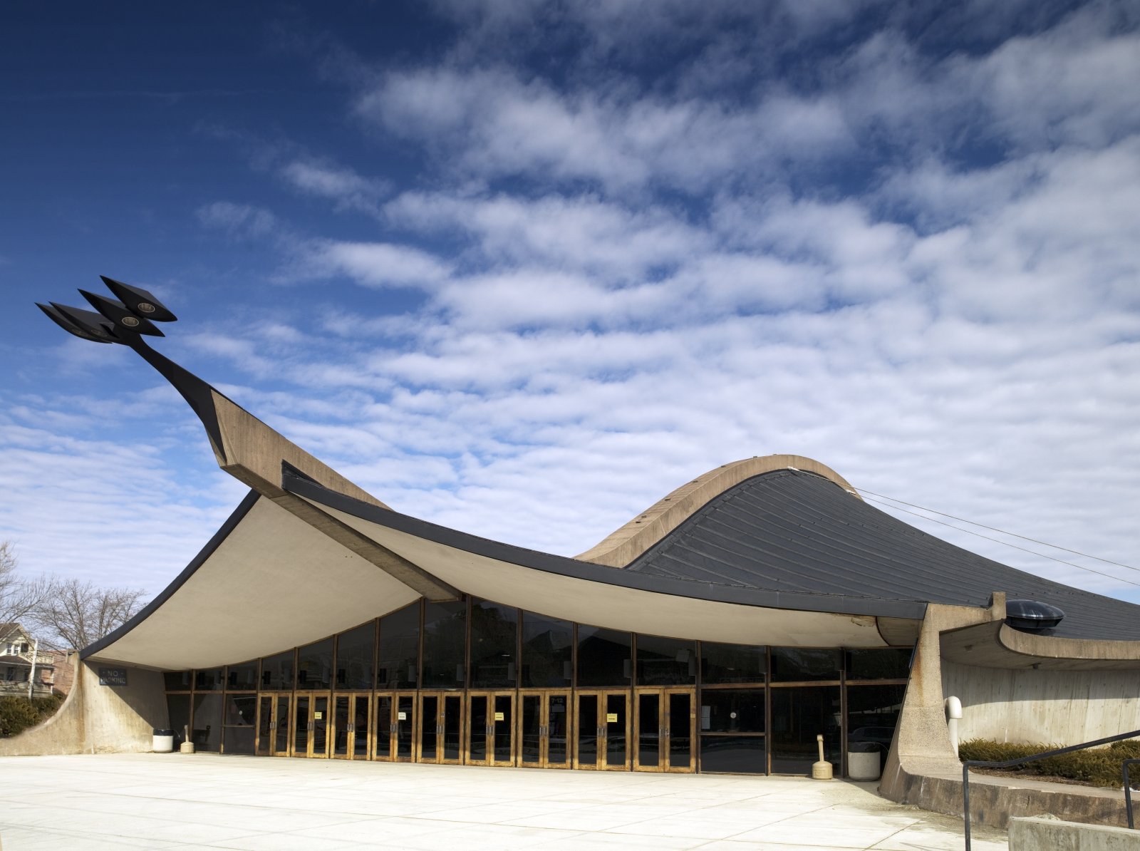 Ingalls Rink hockey stadium on Yale’s campus - New Haven | Secret World Trip Planner