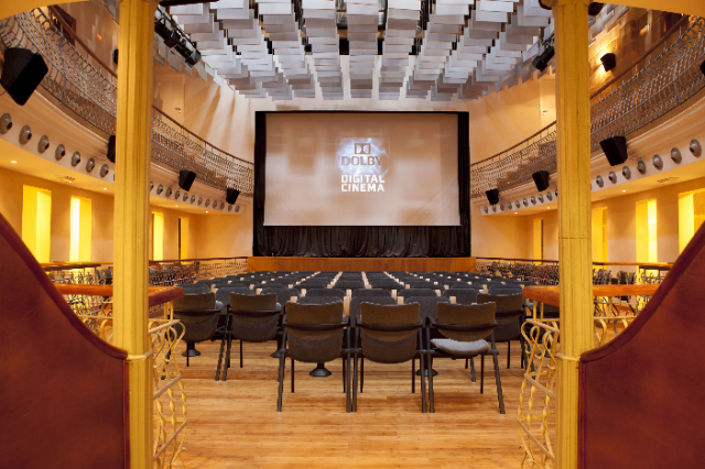 Theater Spanien - Santa Eulària des Riu | Secret World Trip Planner