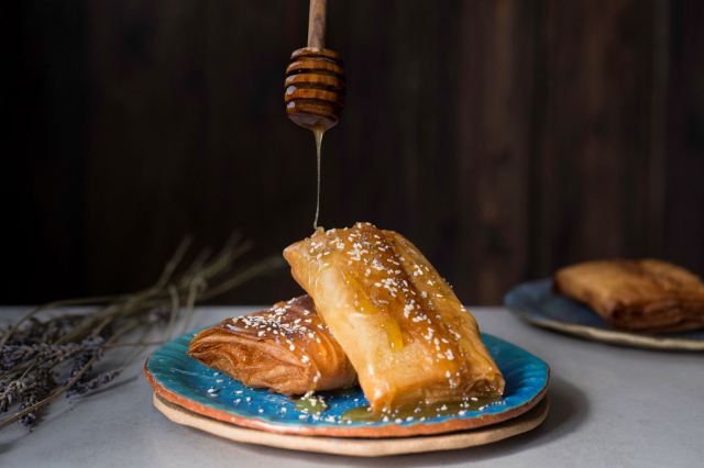 Saganaki mit Phyllo — Mesaria