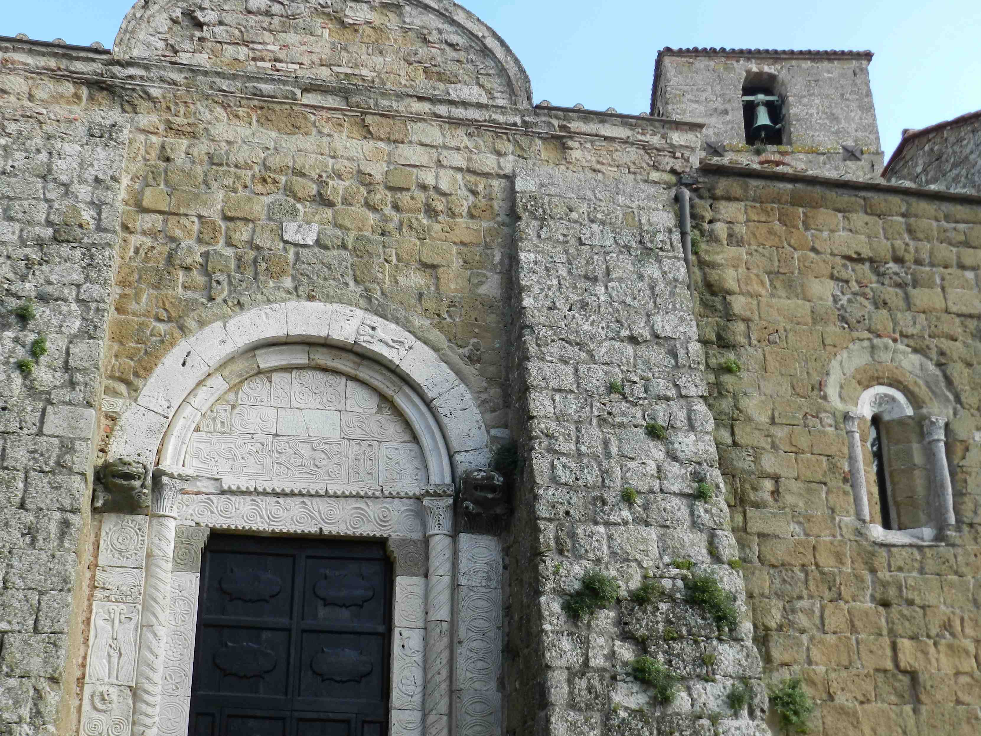 Katedral Sovana - Sovana | Secret World Trip Planner