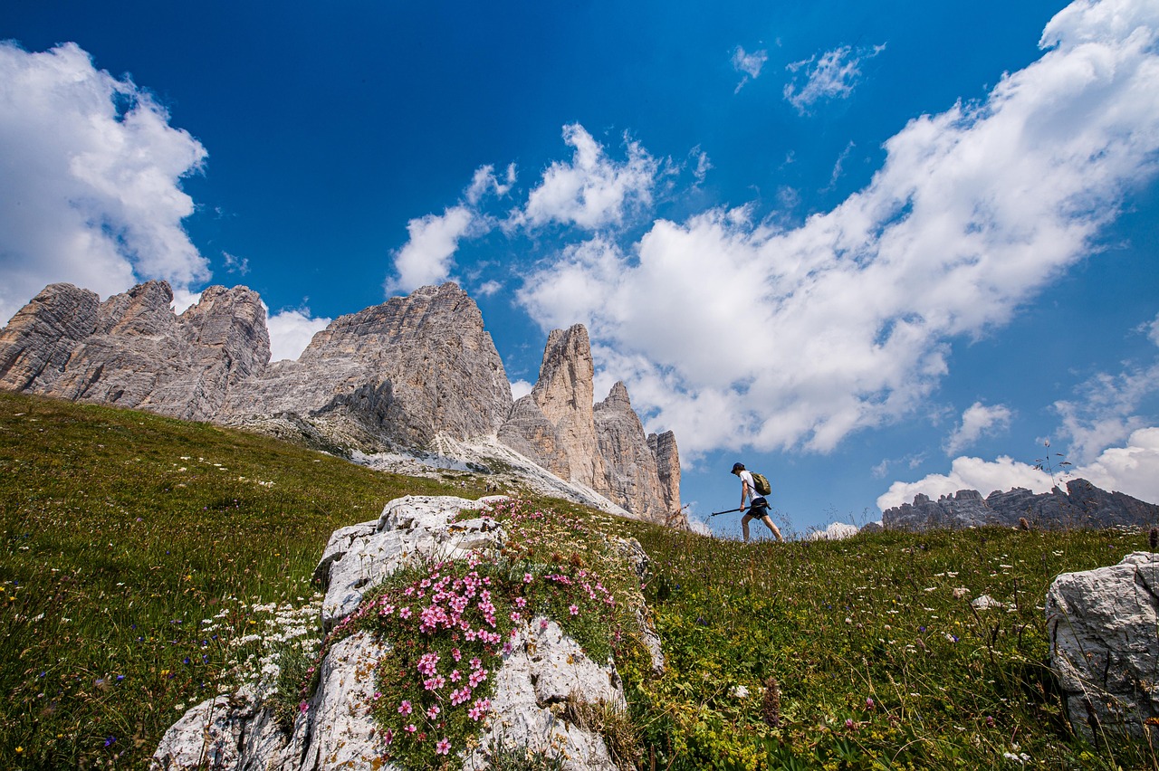 The Cinque Torri, in the beautiful Belluno Dolomites, between the Olympic city of Co - Cinque Torri | Secret World Trip Planner