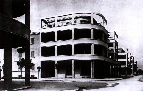 Palazzine的住宅区 - Pomigliano d'Arco | Secret World Trip Planner