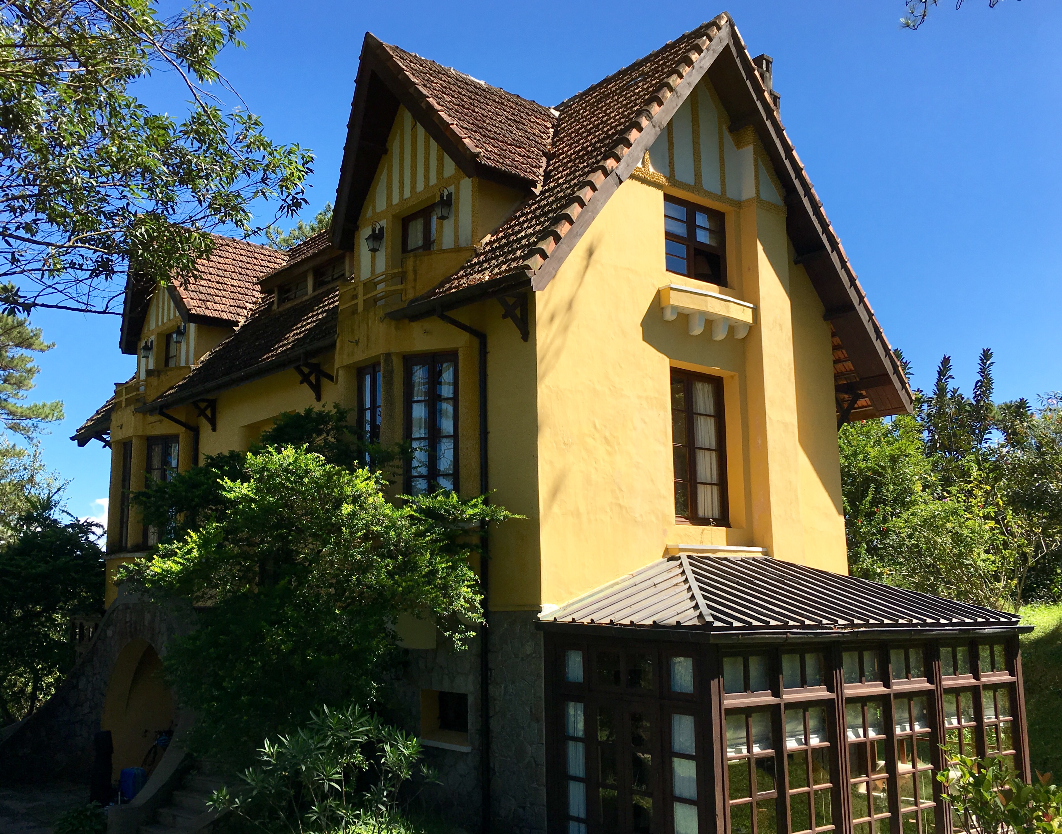 Der Palast der Königin Nam Phuong - Thành phố Đà Lạt | Secret World Trip Planner