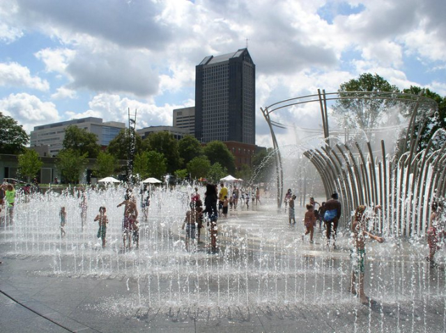 Scioto Mile Fountain - Columbus | Secret World Trip Planner