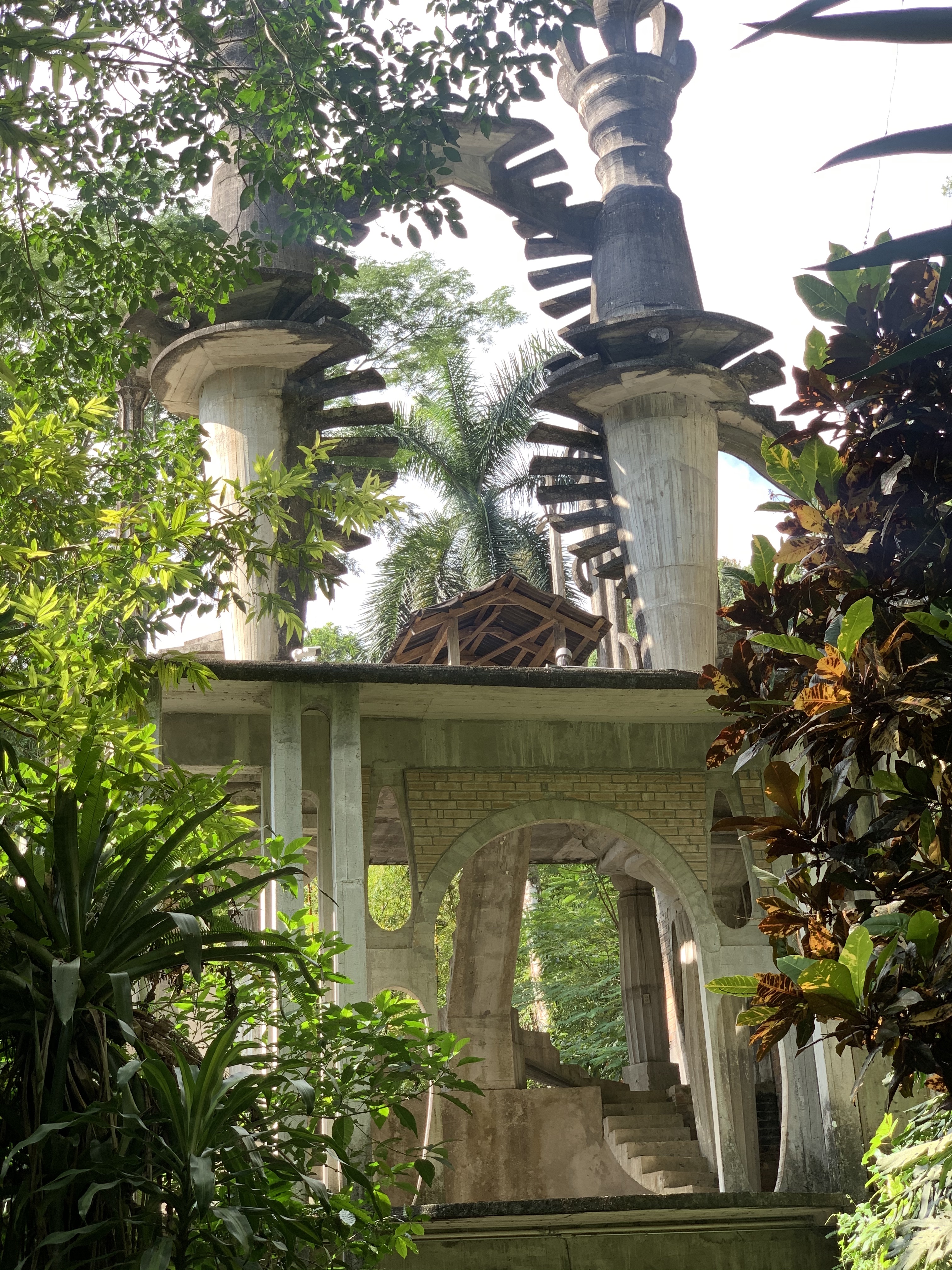 Las Pozas: a surrealist garden in the jungle - Xilitla | Secret World Trip Planner