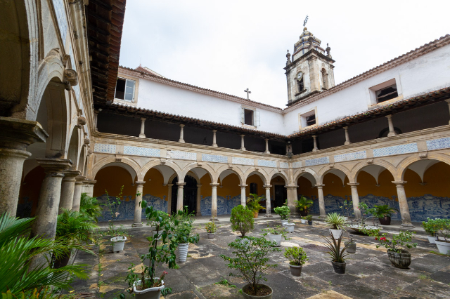 Die Kirche des Heiligen Franziskus - Olinda - PE | Secret World Trip Planner