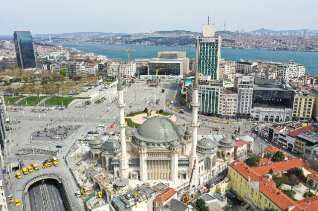 Taksim-Moschee — Taksim Cd. 2 B