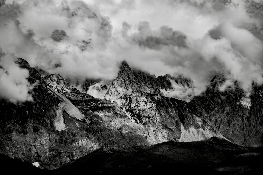 Peaks of Tymfi - Tinfea 440 10 | Secret World Trip Planner