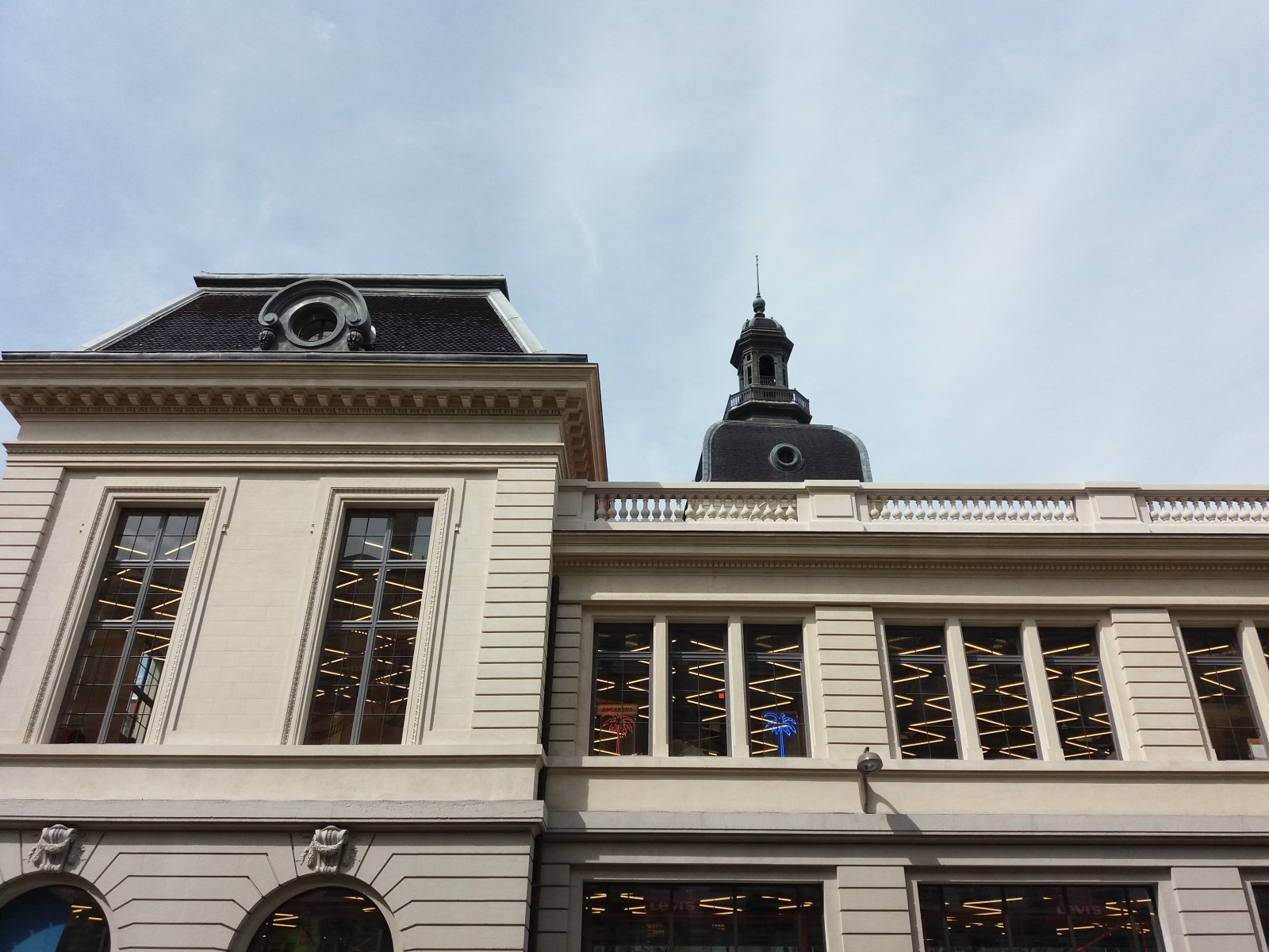 The Hotel-Dieu di Lione - Lyon | Secret World Trip Planner