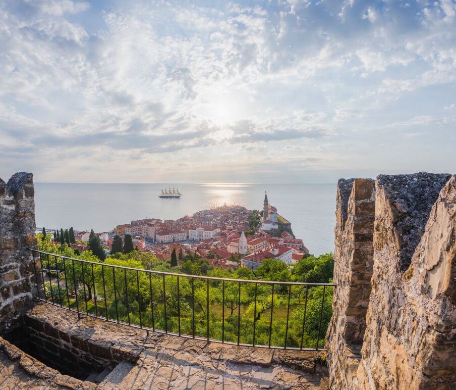 The walls of Piran are mentioned as early as in the 7th century, a period in which they would be — Obzidna ulica