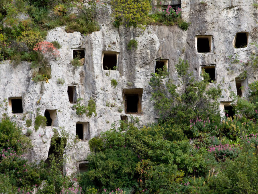 Syracuse and the rocky necropolis of Pantalica - Siracusa SR | Secret World Trip Planner