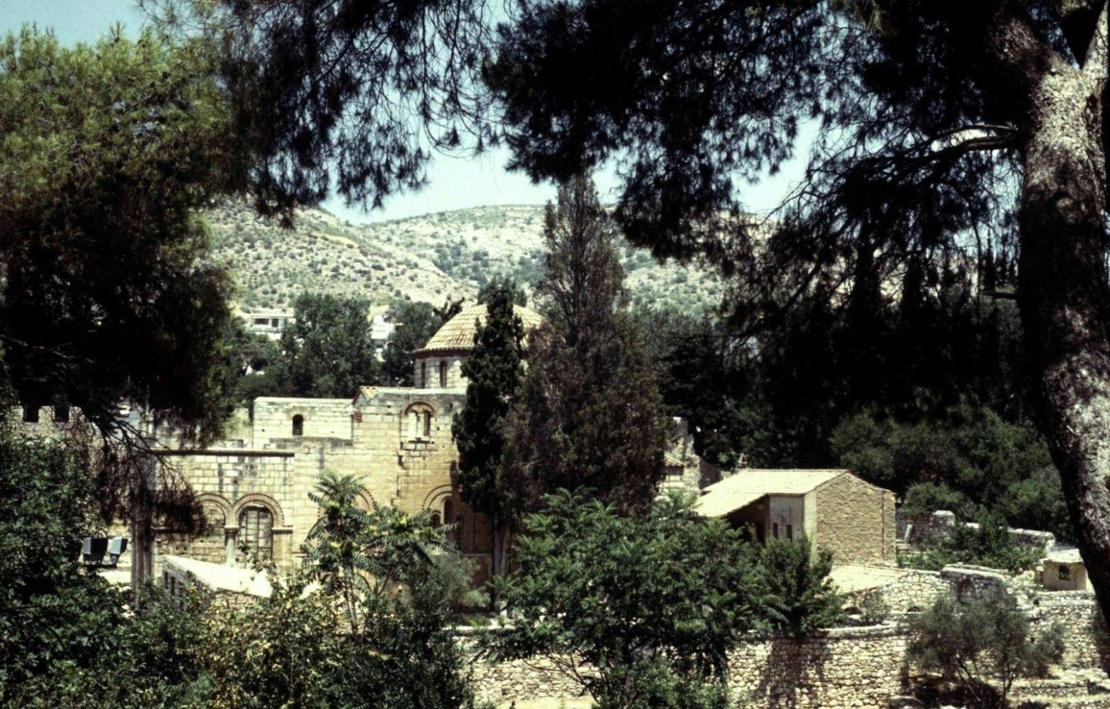 Das Kloster des Daphnis - Chaidari | Secret World Trip Planner