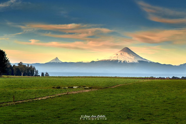 Osorno and Calbuco volcanoes — Puerto Varas