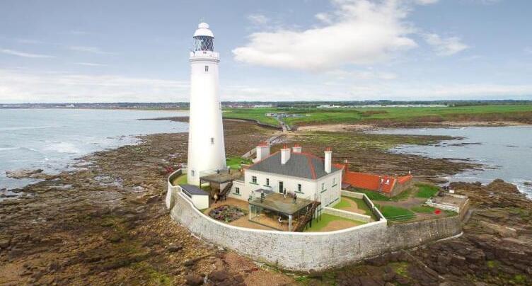 St. Mary's Leuchtturm — St Mary's Island Causeway