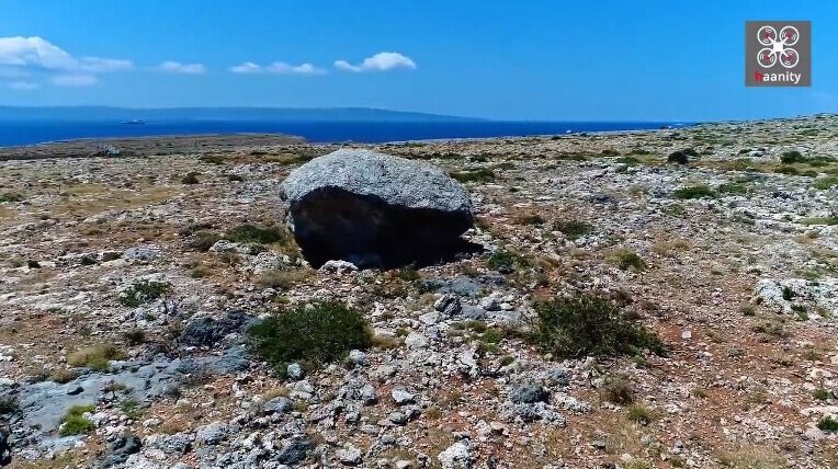 Agios Nikolaos und die geheimnisvollen Zyklopenfelsen — San Nicolò