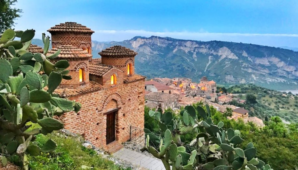 Stilo Caitliceach - Stilo | Secret World Trip Planner