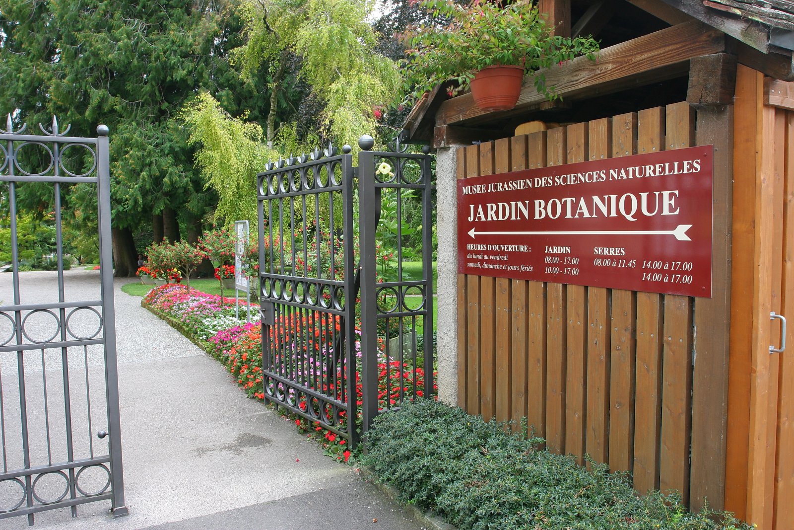 Der Jurassica Jardin botanique in der Schweiz - Porrentruy | Secret World Trip Planner