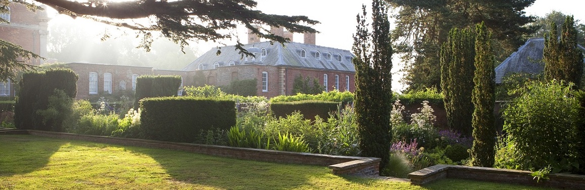 Cottesbrooke is a wonderful Queen Anne house — Cottesbrooke Gardens
